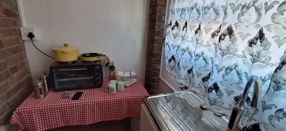 Kuils River Apartment, near Cape Town Airport Apartment in Cape Town