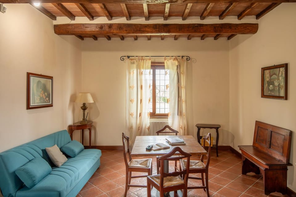 Living room, Dining area, heating, internet