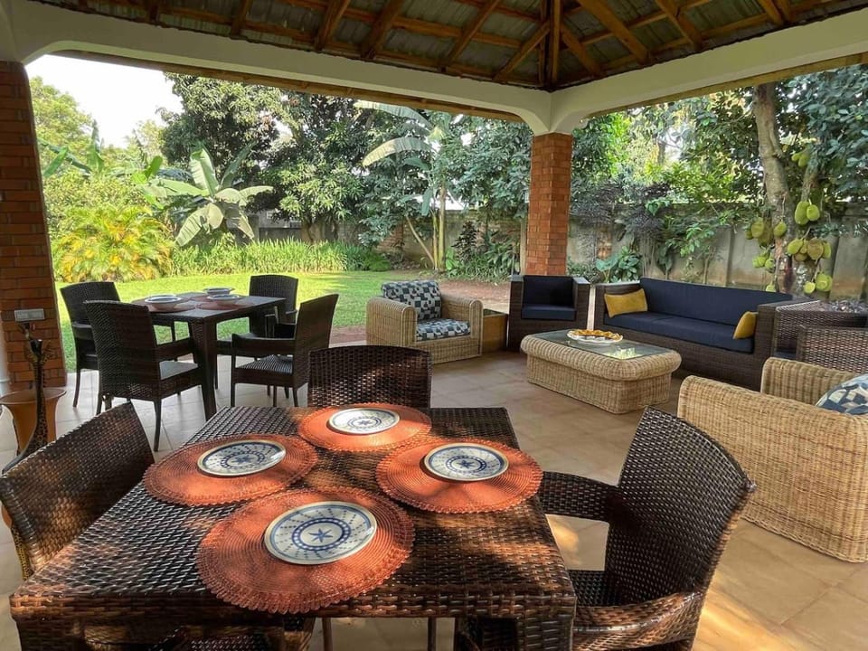 Entire Villa and Garden - 5 Beautiful Guest Units Villa in Kampala