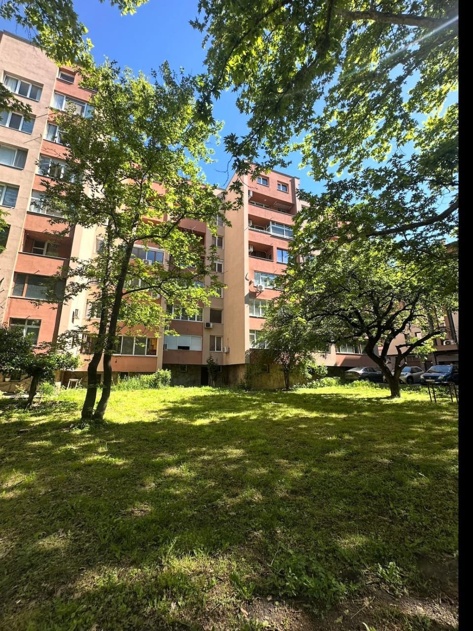 Green Avenue Studio - City Center Apartment in Bulgaria