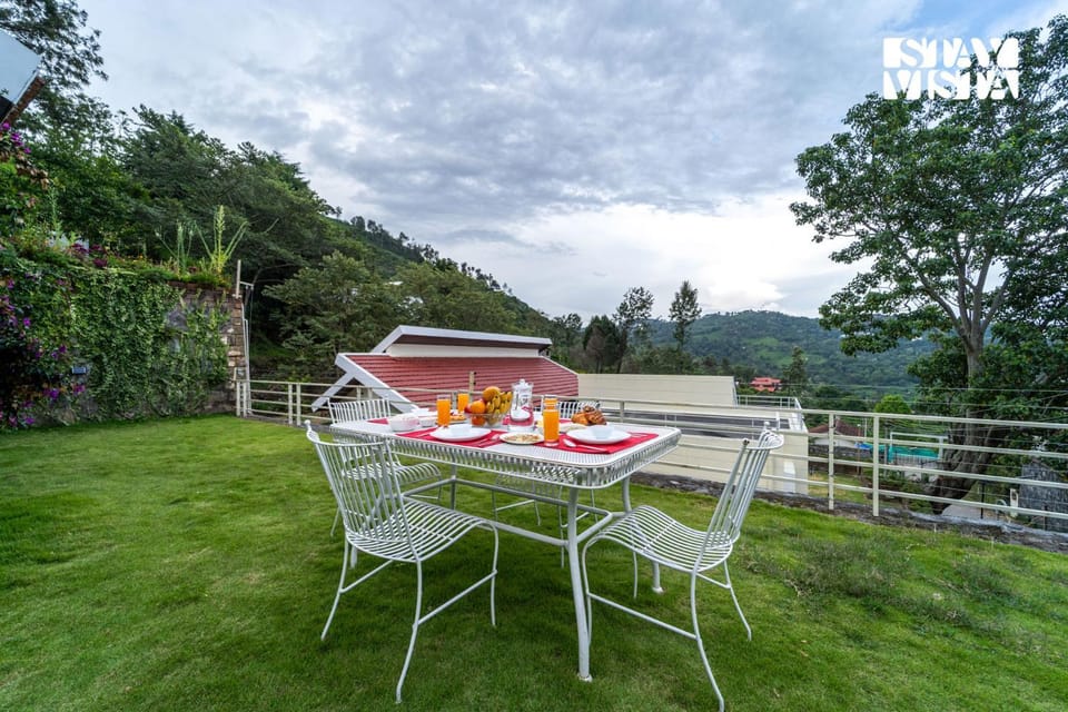 Garden view, Mountain view