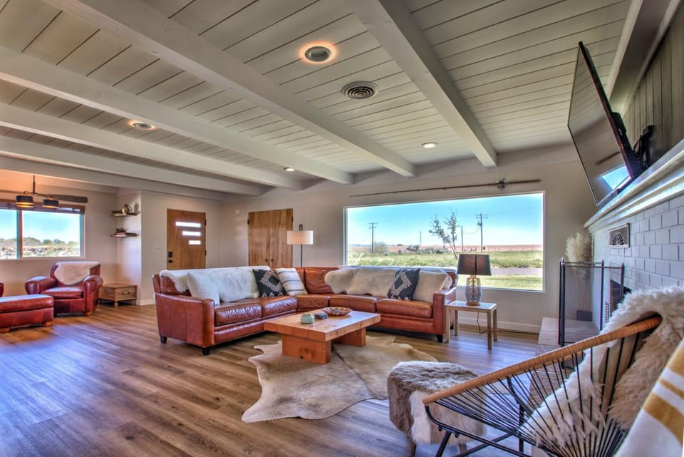 Rock Creek Canyon 3BR, Hot Tubs, Sauna, Fire Pit House in Idaho