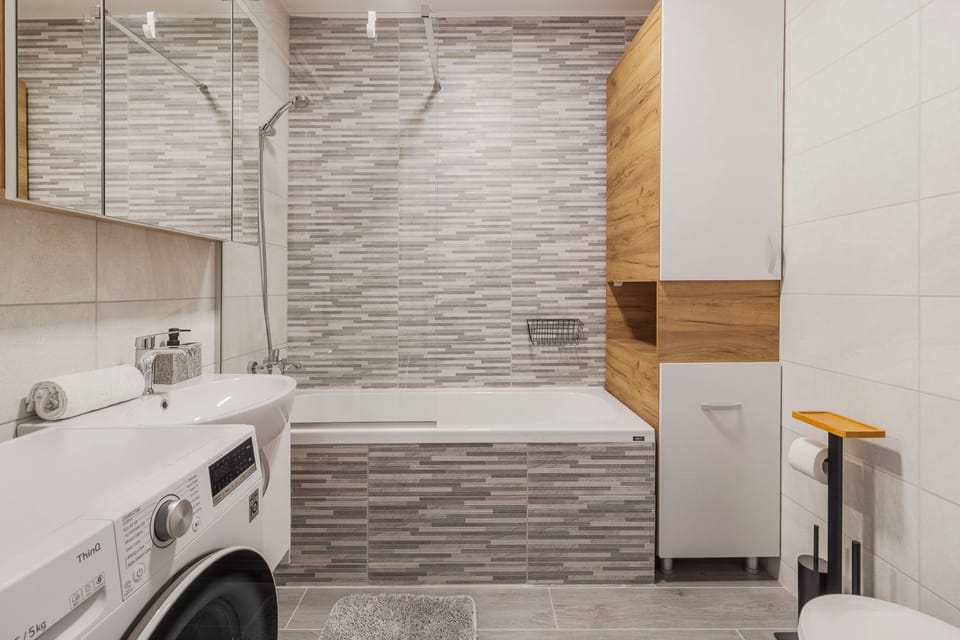 Bathroom, Bath, washing machine