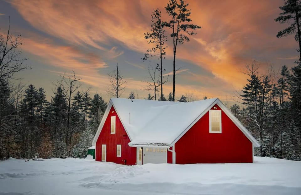 White Mountain Dream Cabin Cabin in Fryeburg
