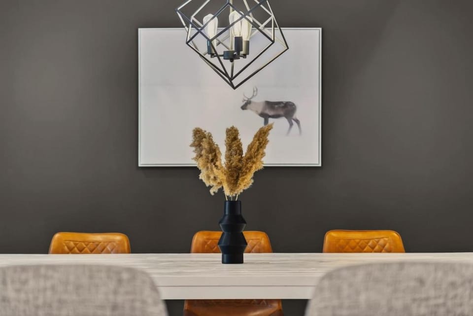 RnR at Verbier - Luxury Tremblant Retreat House in Mont-Tremblant