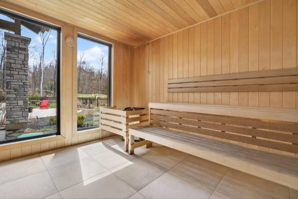 RnR at Verbier - Luxury Tremblant Retreat House in Mont-Tremblant