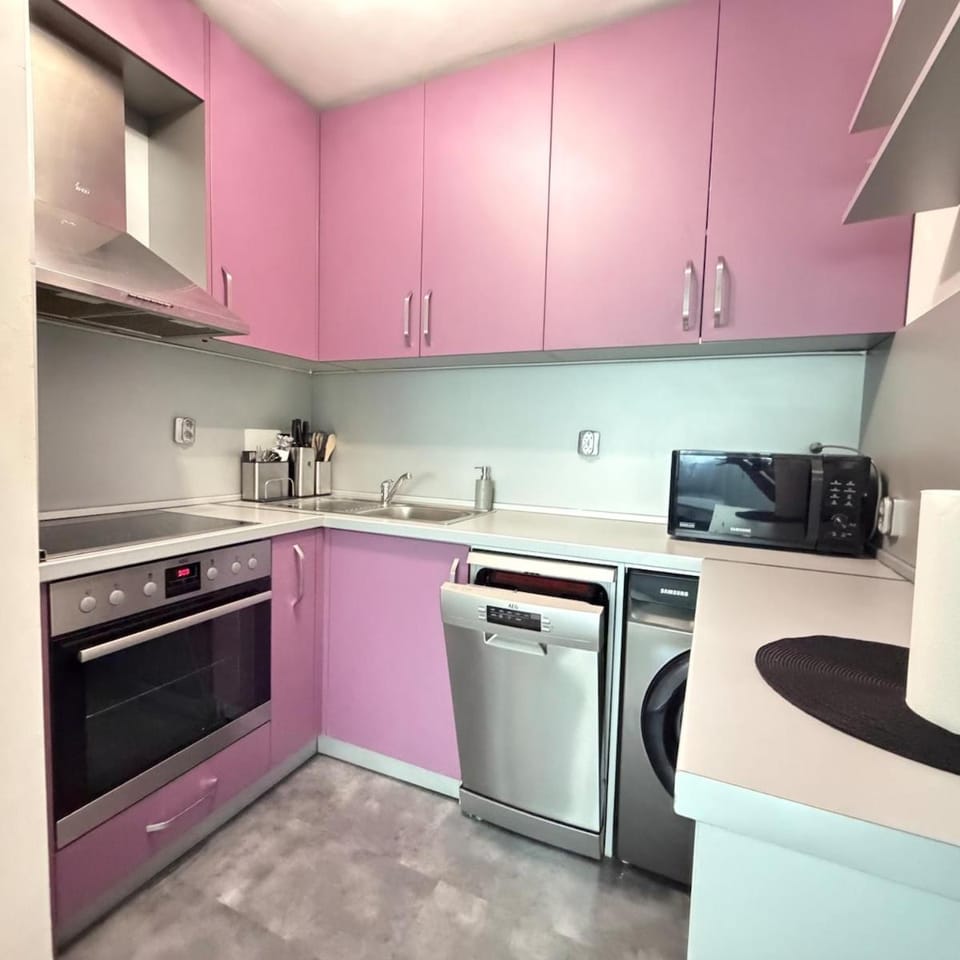 Coffee/tea facilities, Kitchen or kitchenette, dishwasher