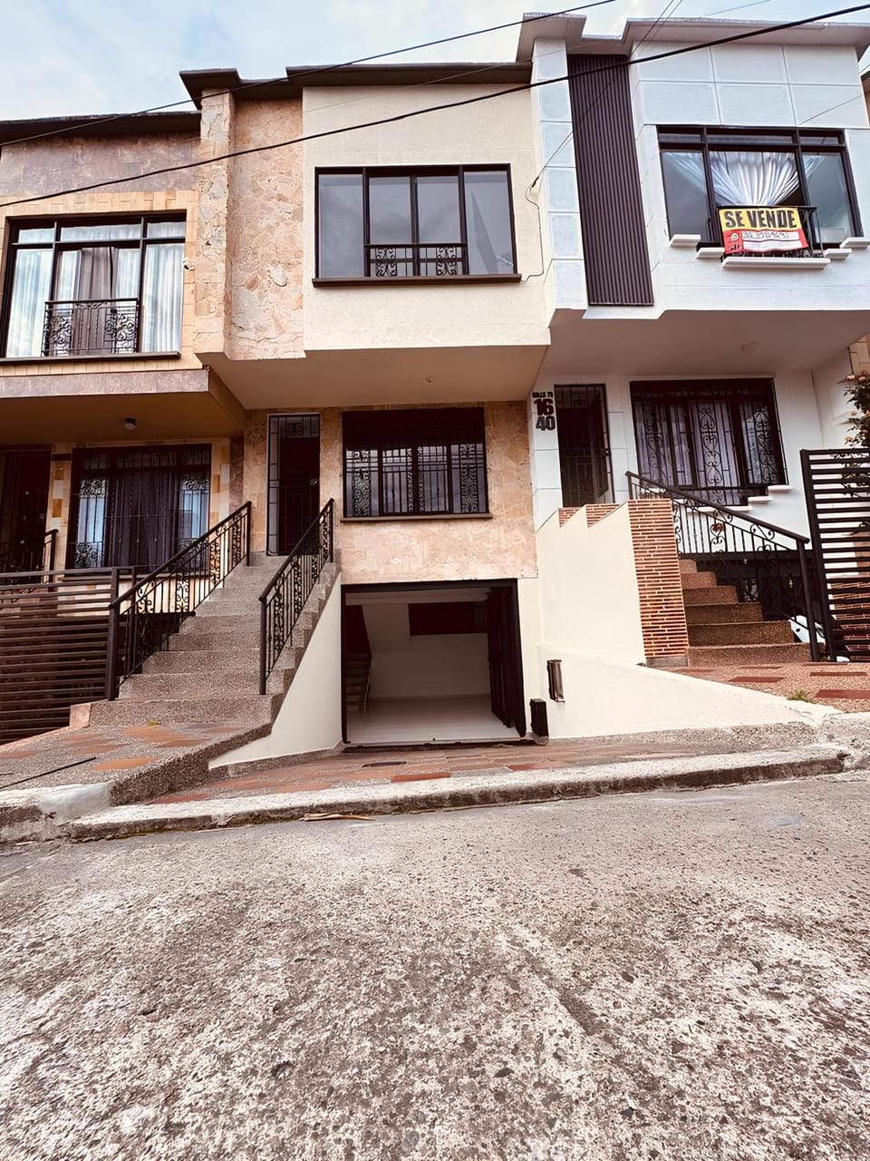 Facade/entrance