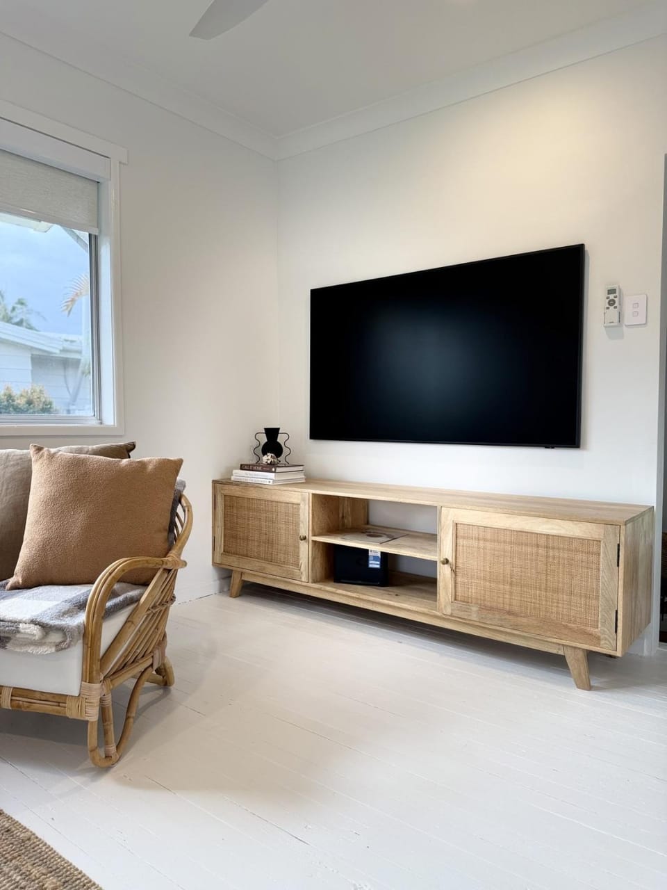 Sundaze at Fingal -Pet Friendly Beach cottage House in Fingal Head