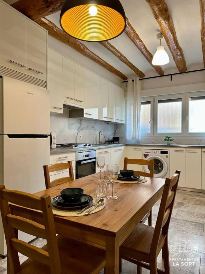 Kitchen or kitchenette, kitchen