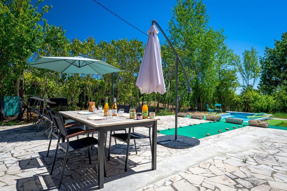 Coustalou - Private pool & valley view House in Occitanie