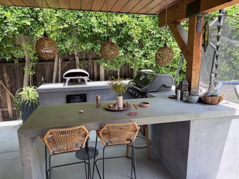 woodland hills House in Woodland Hills