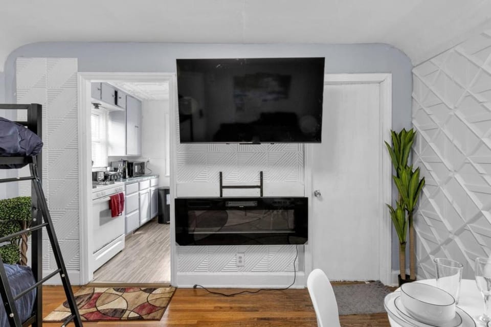 Pet Friendly Buffalo Home Near Canalside Downtown Sleeps 4 House in Buffalo