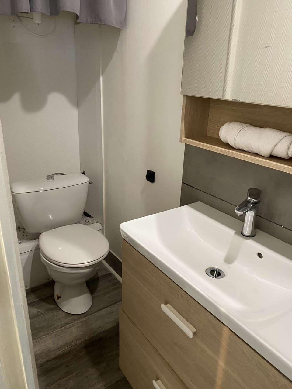 Studio Saint Vincent Parking Privé Apartment in Orléans