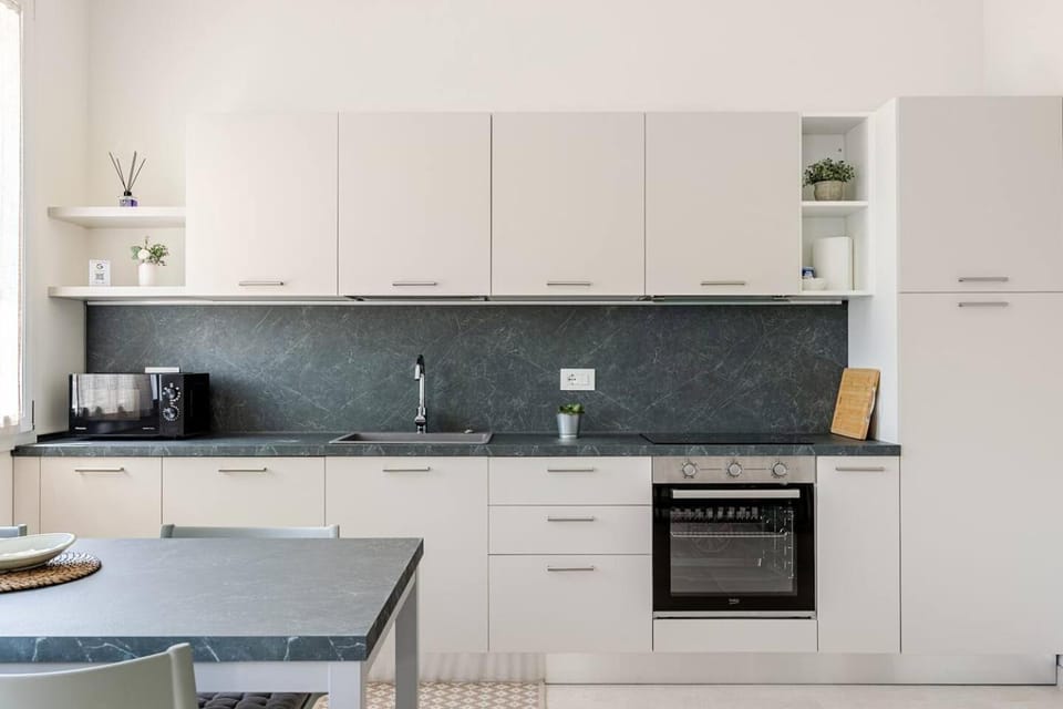 Kitchen or kitchenette, kitchen