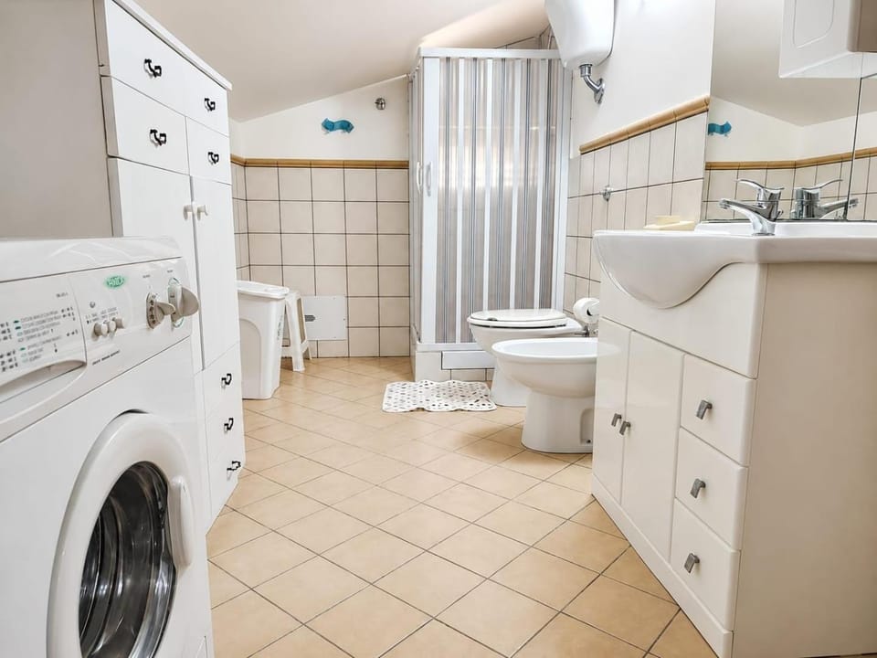 Toilet, Bathroom, bidet, washing machine