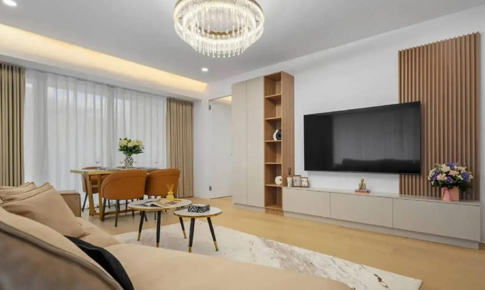 Communal lounge/ TV room, TV and multimedia, Living room, Seating area, Evening entertainment