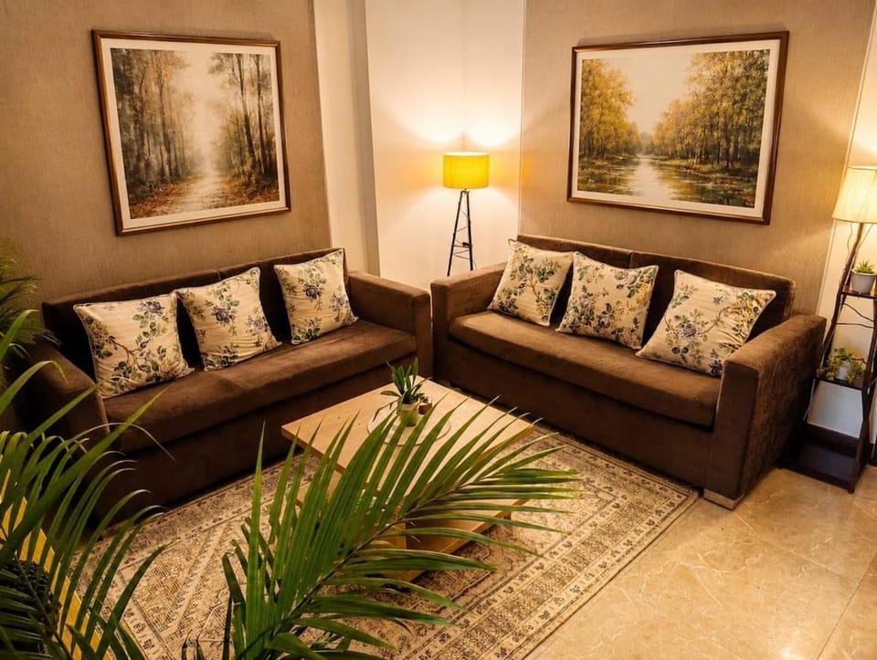 Morden city view retreat cozy 1BHK in Gurgaon Apartment in Gurugram