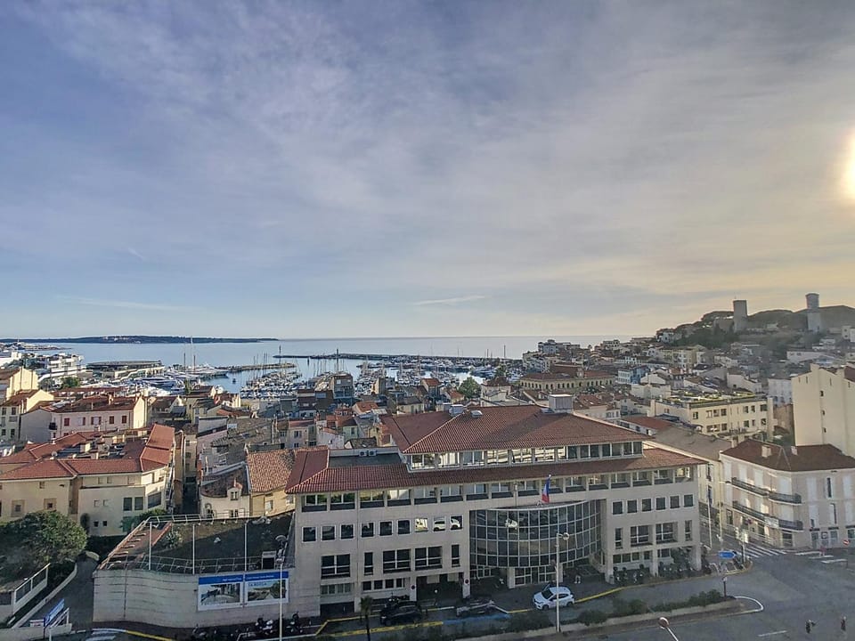 Sea view, Sea view