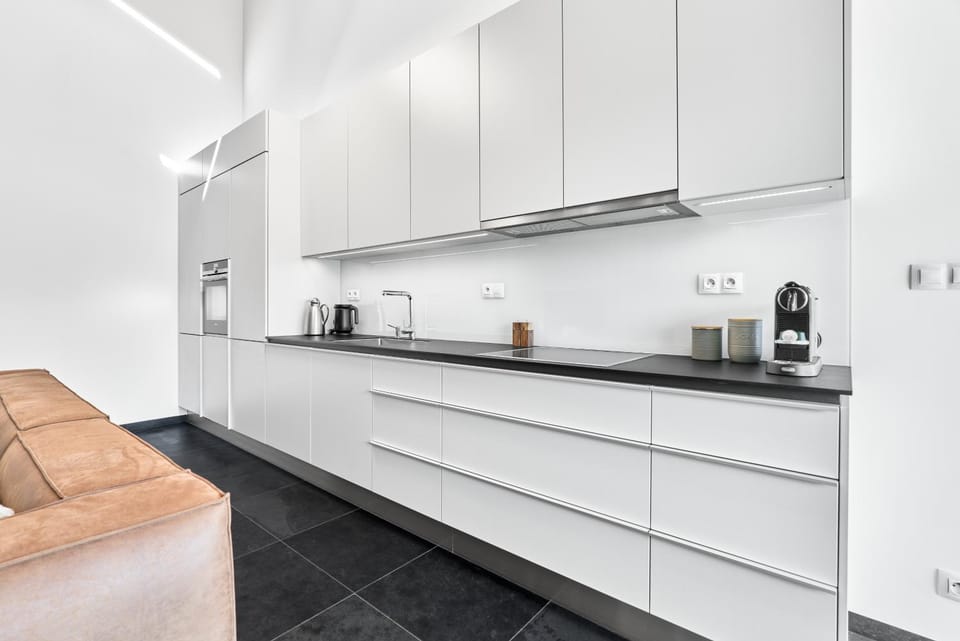 Kitchen or kitchenette, kitchen