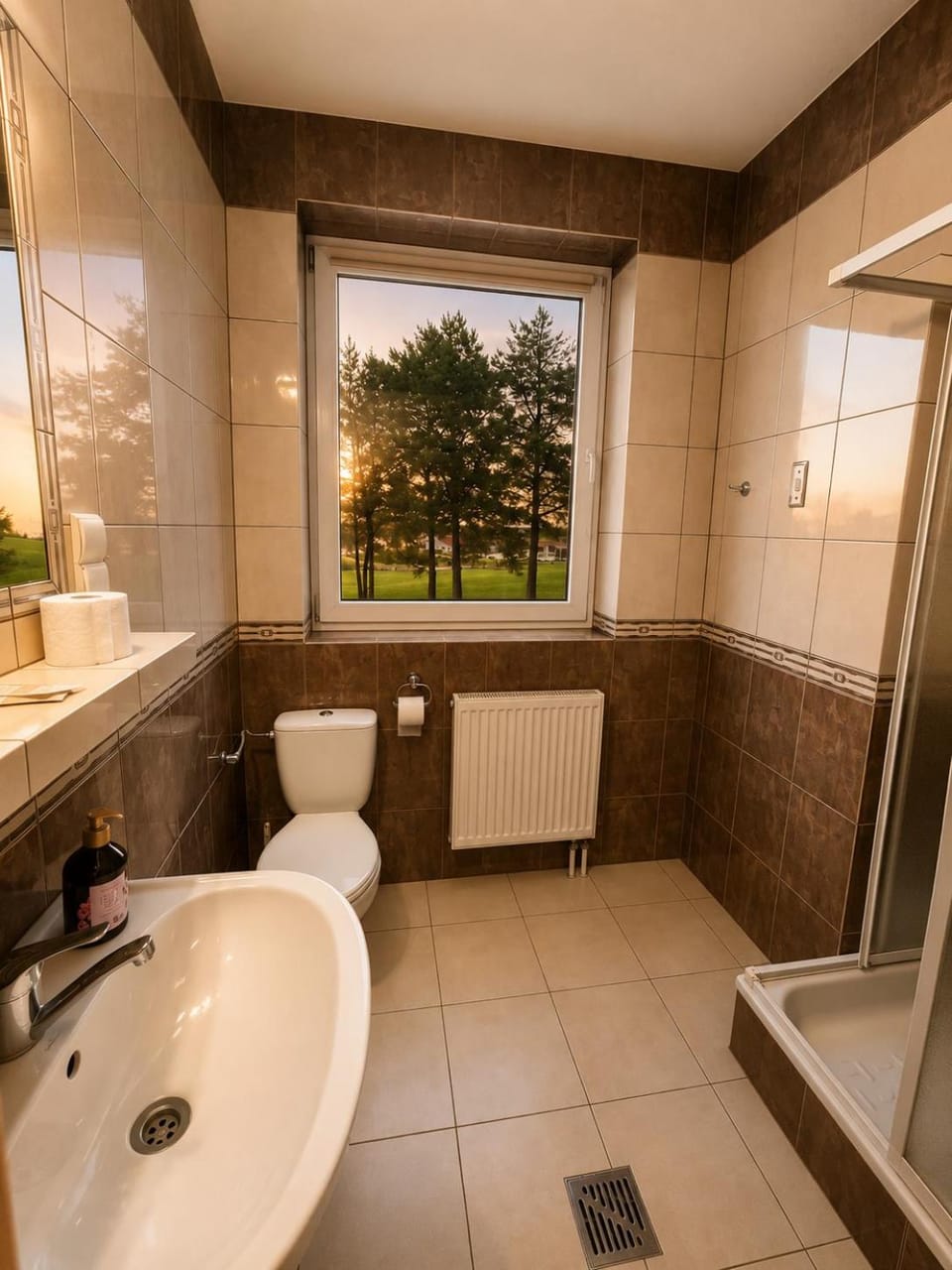 Shower, Toilet, Bathroom