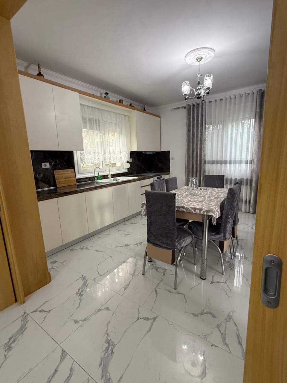 Bella's Rooms House in Vlorë