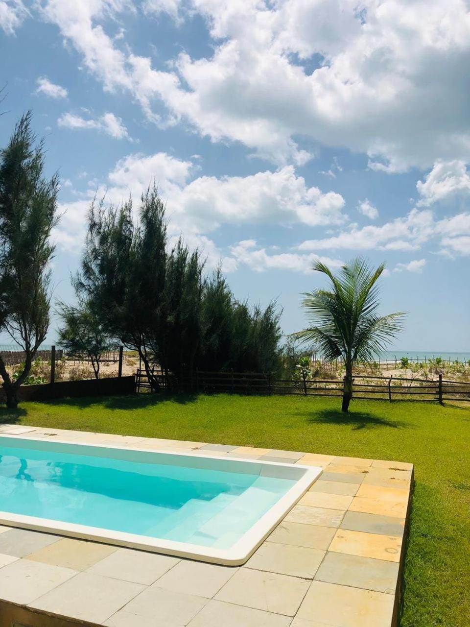 Casa de Praia aMARela House in State of Piauí, Brazil