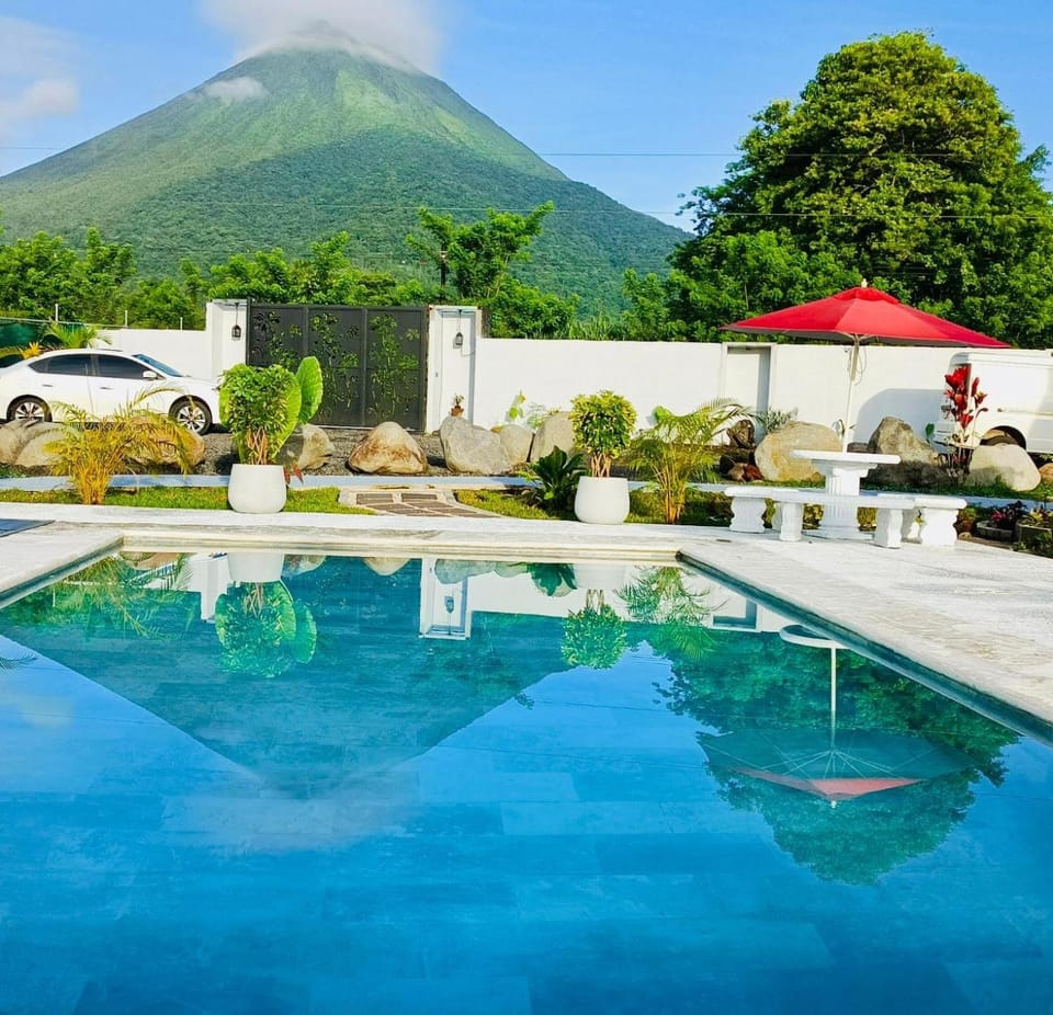Day, Garden, Garden view, Mountain view, Pool view, Swimming pool, Swimming pool, Parking