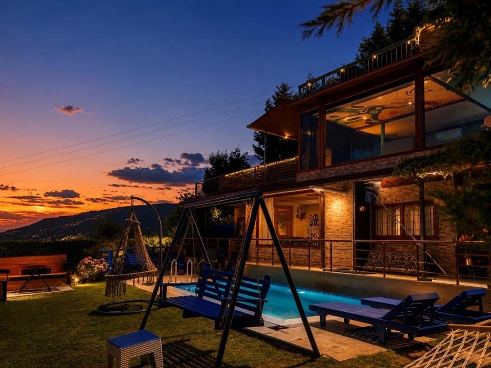 The Most Beautiful Form of Lake Sapanca Villa in Turkey