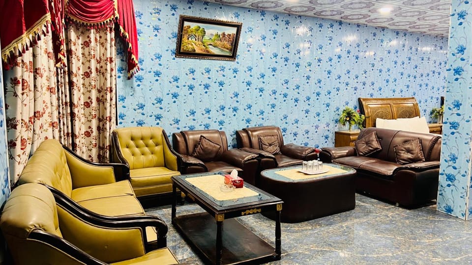 The Al-Maaz Guest House Bed and Breakfast in Punjab