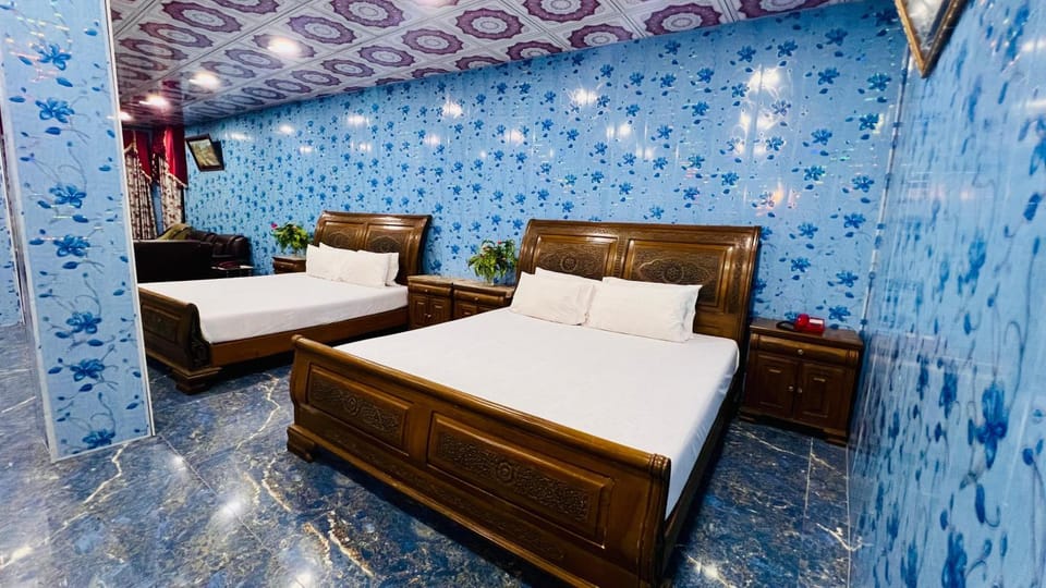 The Al-Maaz Guest House Bed and Breakfast in Punjab