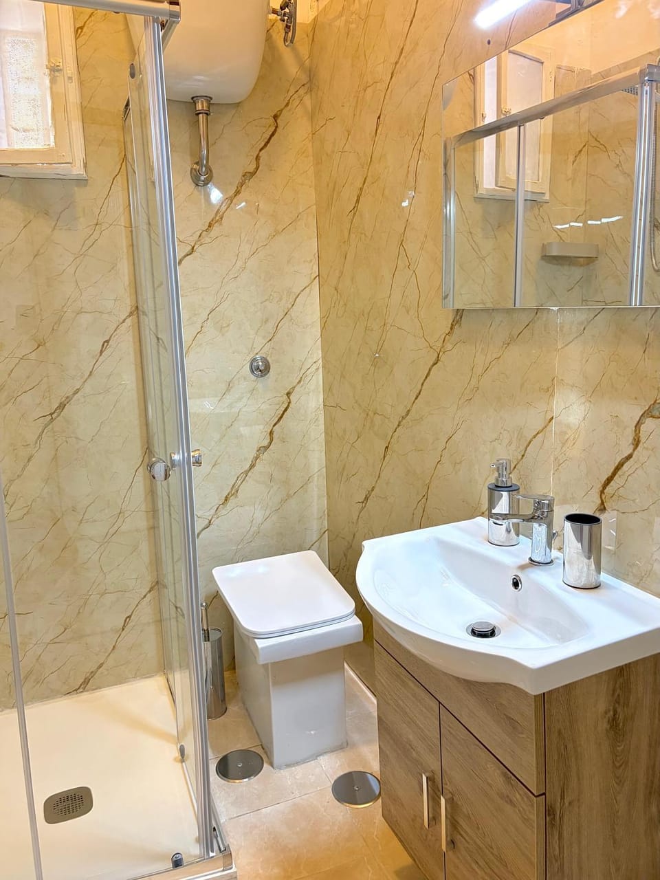 Aurasuite Vacation rental in Naples