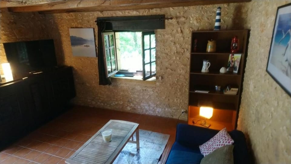 La grange de Labattut House in Nouvelle-Aquitaine