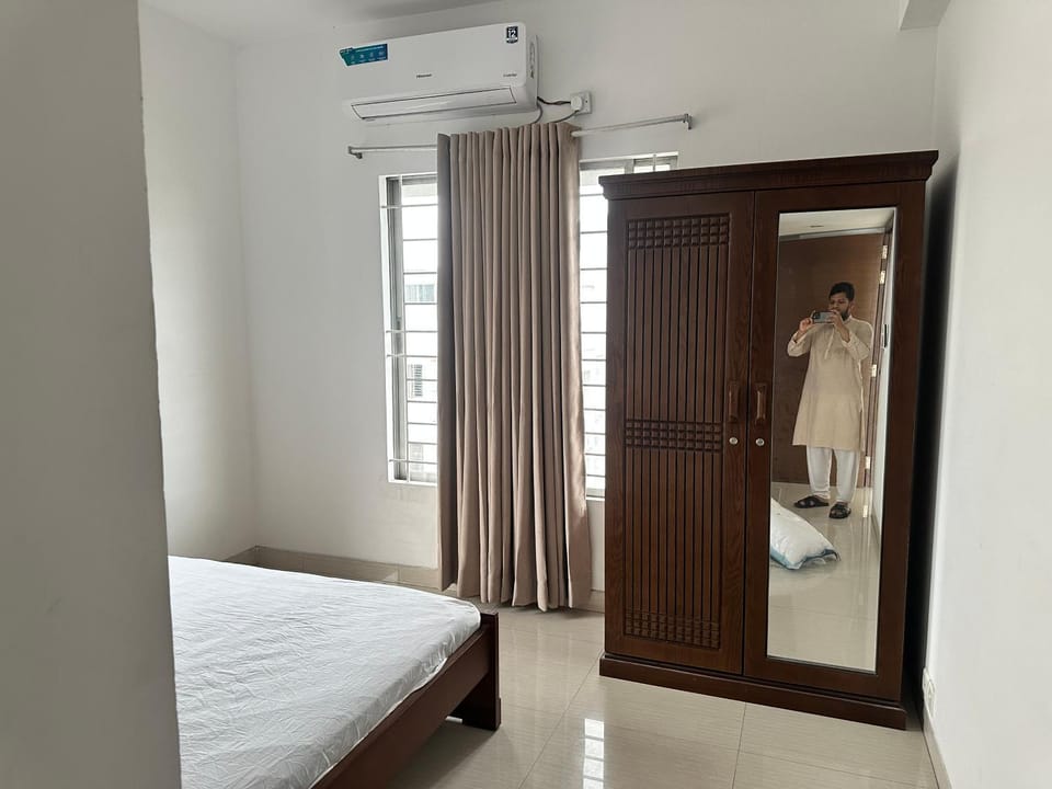 3 bed room furnished apartment in Bashundhara Apartment in Dhaka
