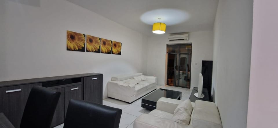 Room in a Residencial Flat Swieqi Vacation rental in Saint Julians