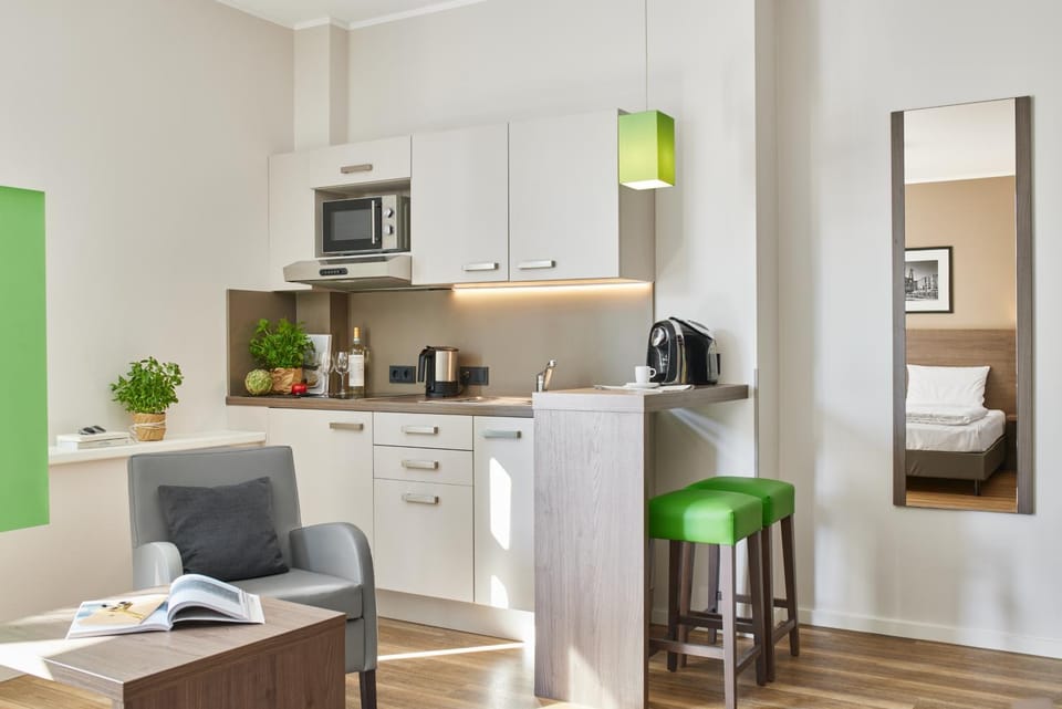 Kitchen or kitchenette, Internal: Not applicable to any particular room