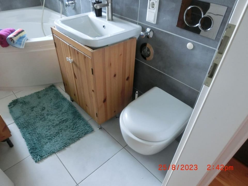 Toilet, Bathroom