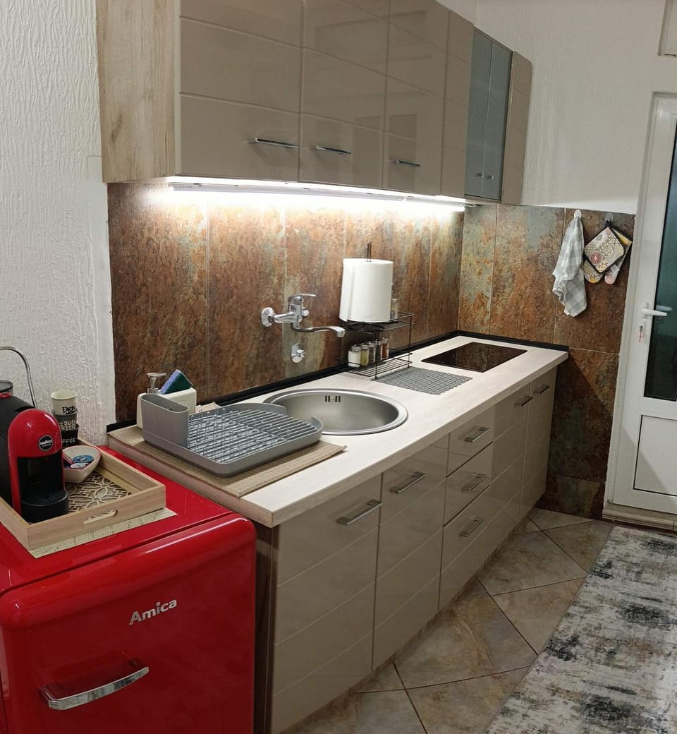 Tea5 Apartment in Dobrota