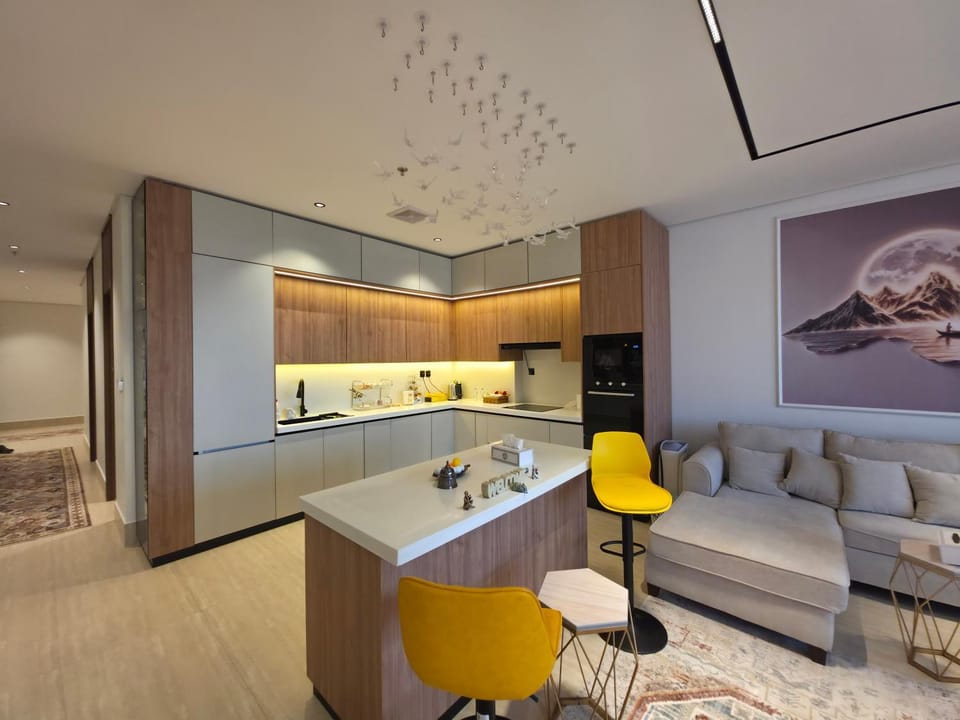 Kitchen or kitchenette, Living room, Seating area, oven, stove