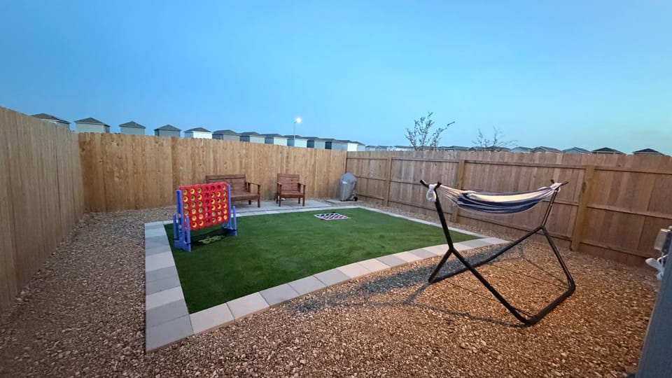Patio, Activities, BBQ facilities, Garden, Seating area, Entertainment, Family