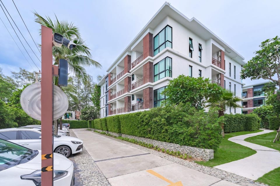 Property building, Day