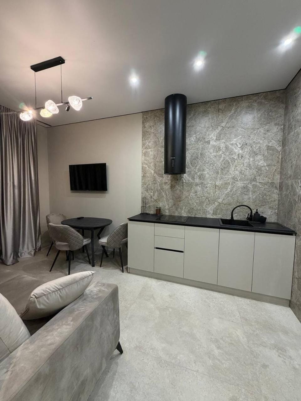 TV and multimedia, Kitchen or kitchenette