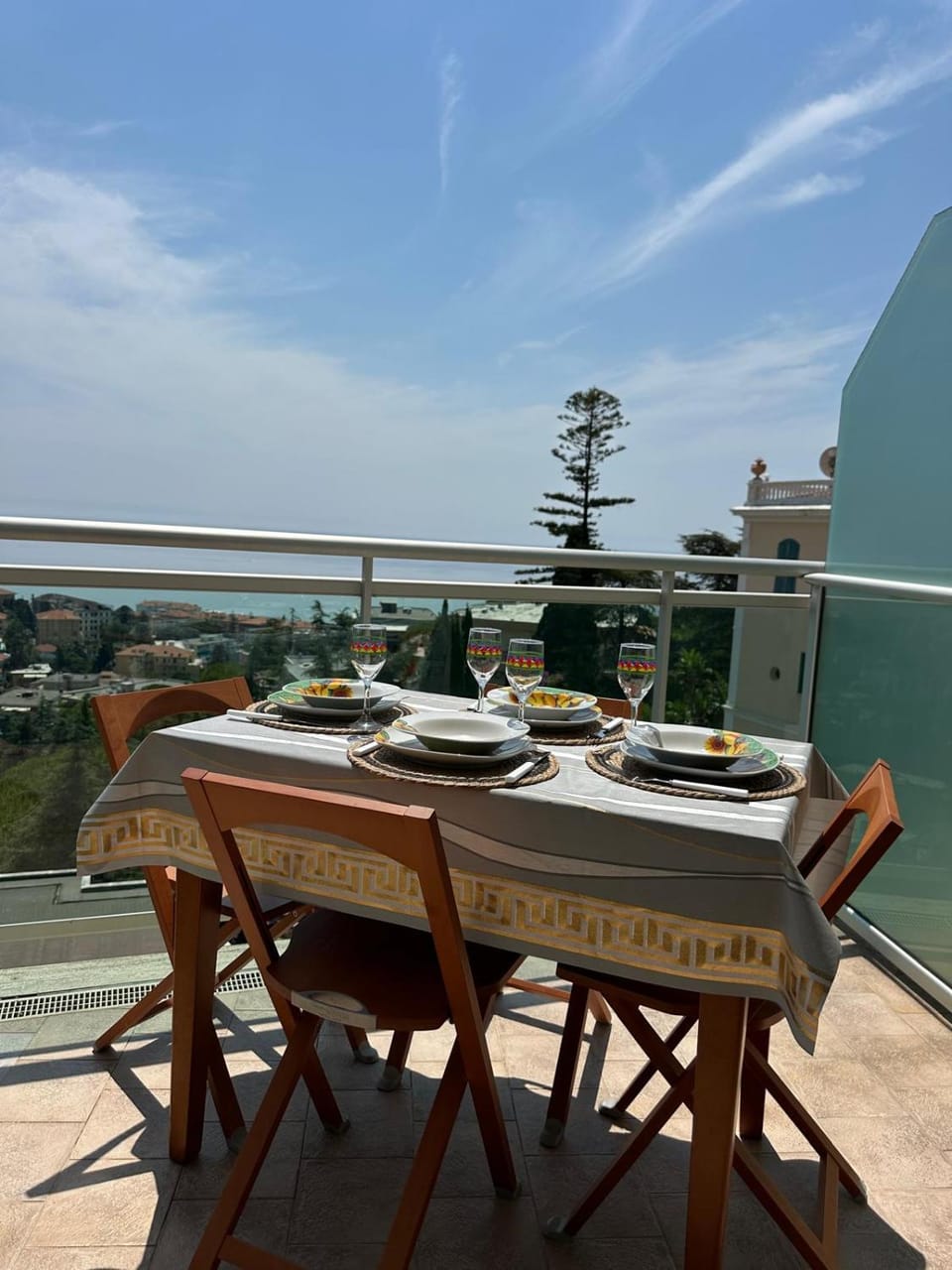 View (from property/room), Balcony/Terrace, Dining area, Sea view