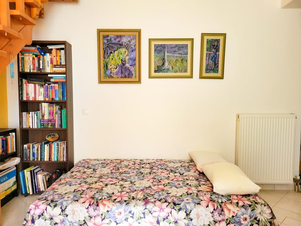 Bed, Library, internet