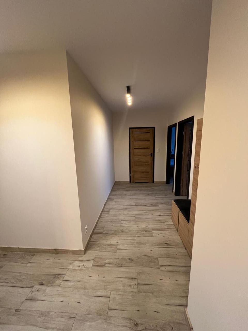 Garnizon Spacious 4-separate rooms Apartment with balcony 2 bathrooms and 2 parking spaces Apartment in Gdansk