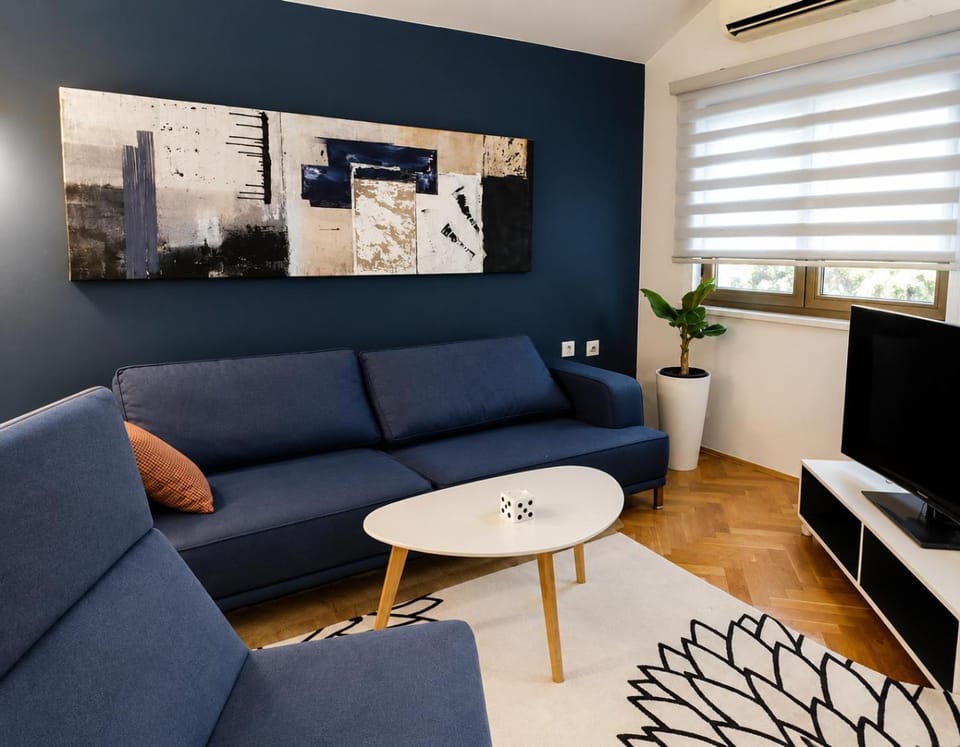 Living room, air conditioner