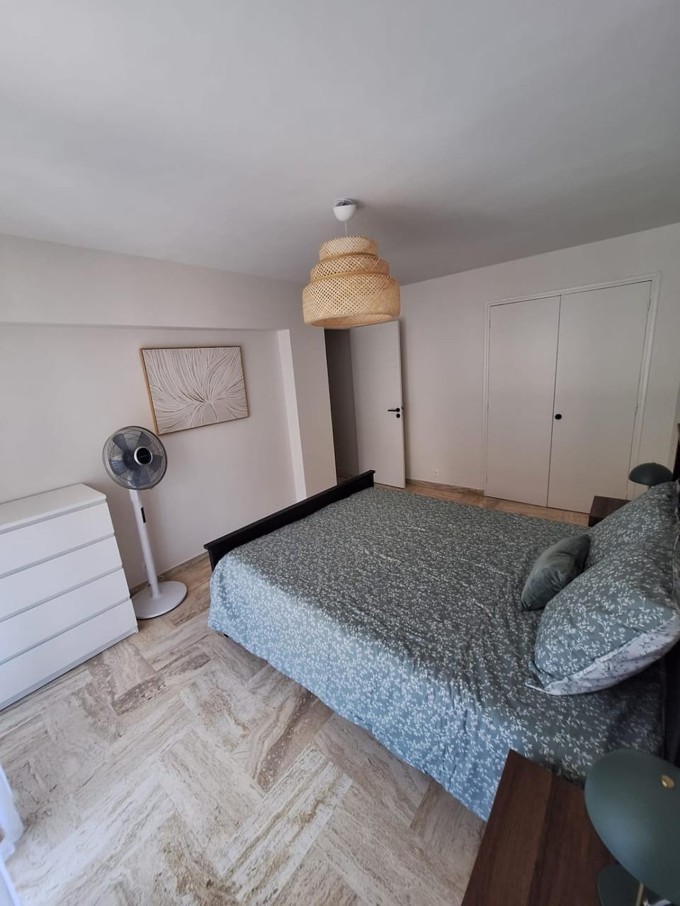City Apartment & Garage - Grand et lumineux Apartment in Cannes