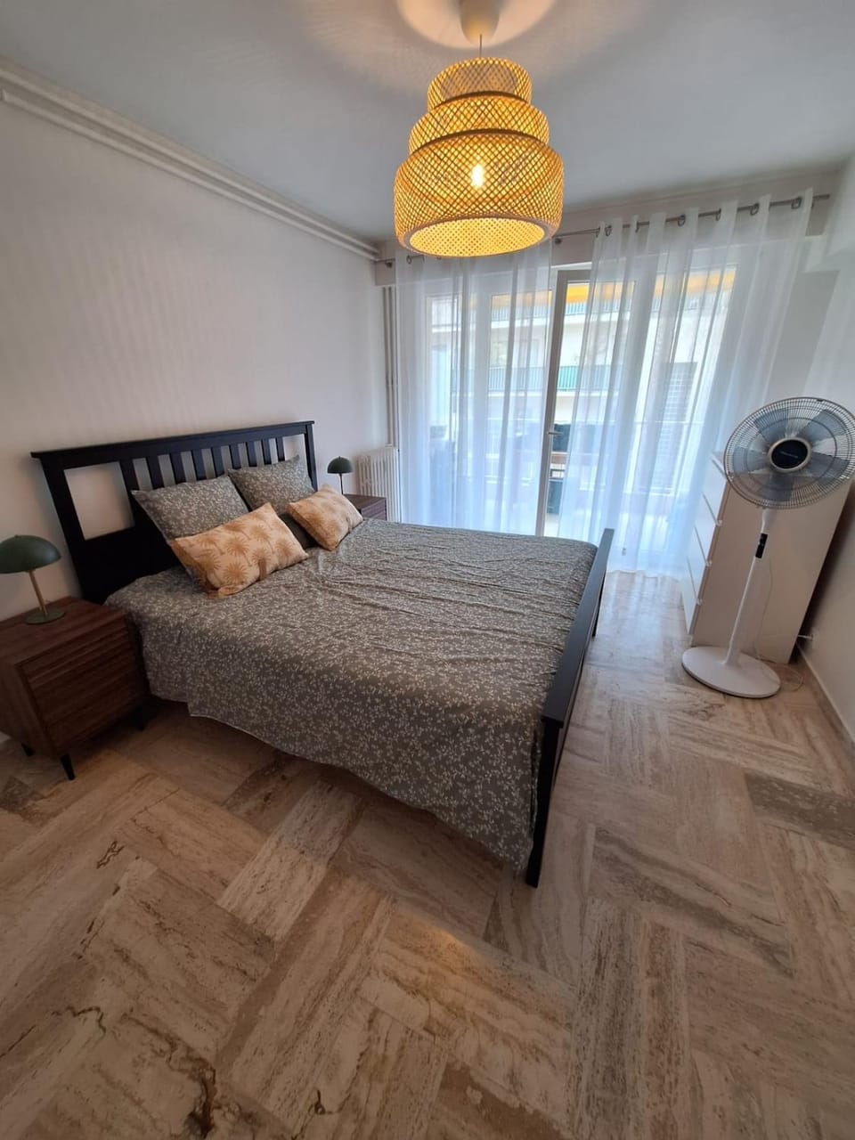 City Apartment & Garage - Grand et lumineux Apartment in Cannes