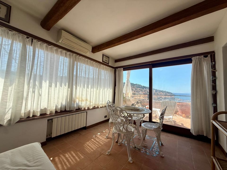 Villino Isacchi House in Porto Santo Stefano