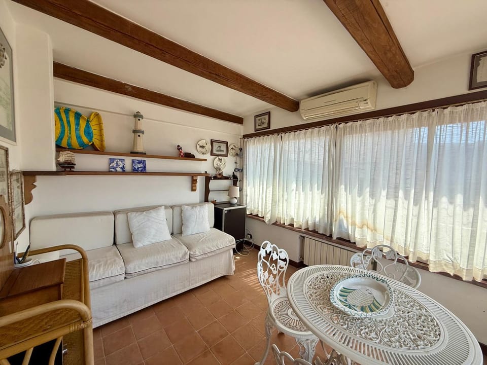 Villino Isacchi House in Porto Santo Stefano